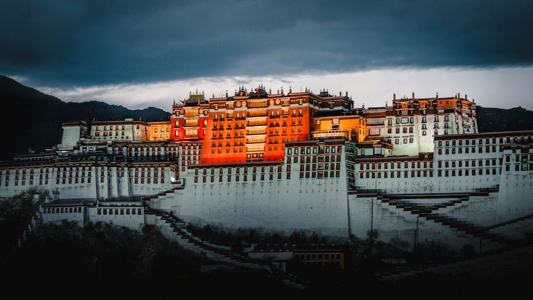 2026 09 11 best time to visit tibet photo 2