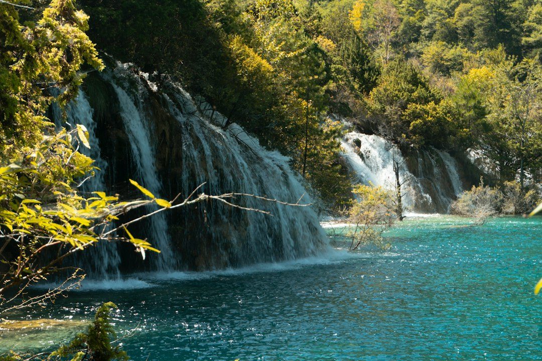 2026 10 05 jiuzhaigou valley travel guide photo 3